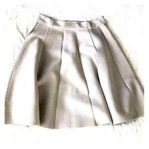 Parker pleated silver-gray above the knee skirt
